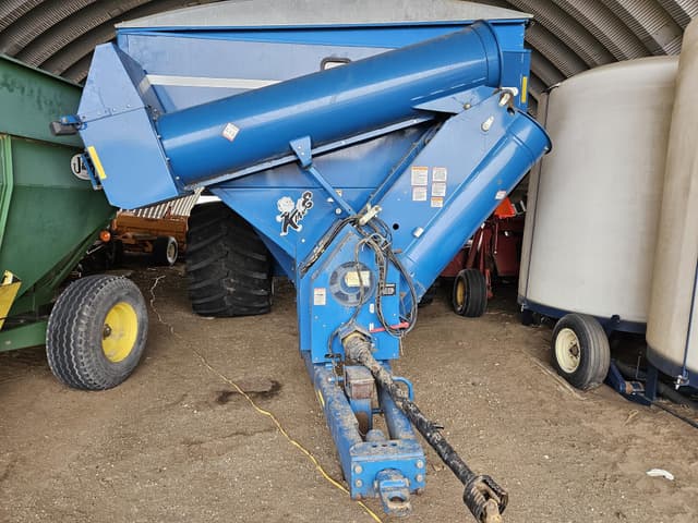 Image of Kinze 1050 equipment image 1