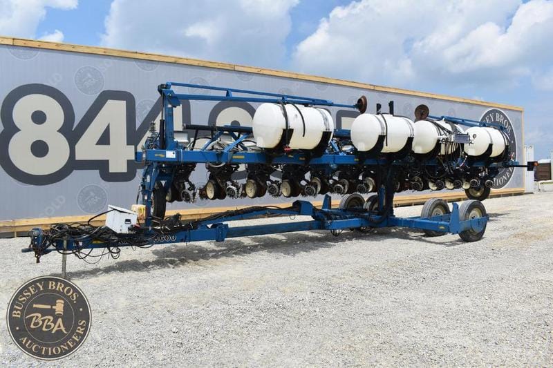 2006 Kinze 3600 Equipment Image0