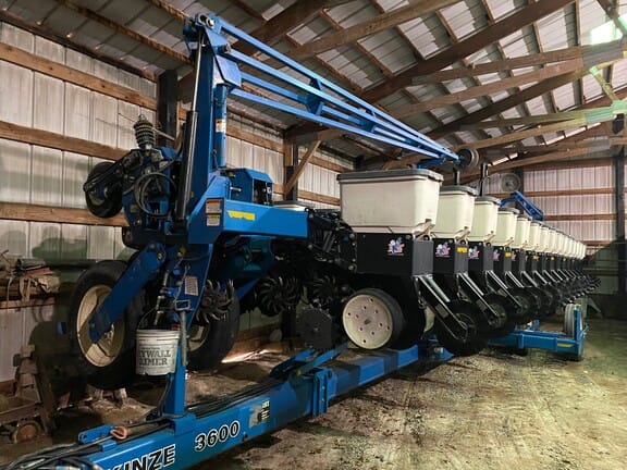 Main image Kinze 3600