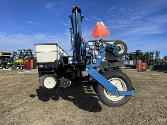 Image of Kinze 3600 equipment image 3