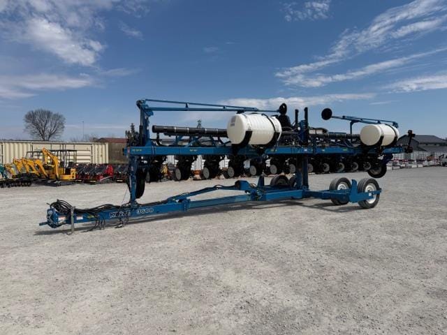 2006 Kinze 3600 Equipment Image0