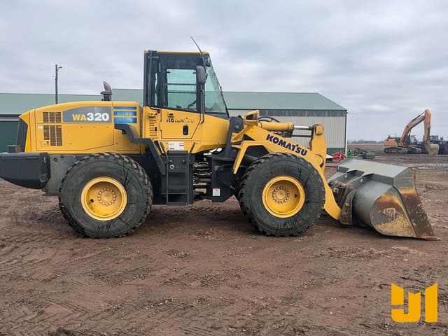 Image of Komatsu WA320 equipment image 3