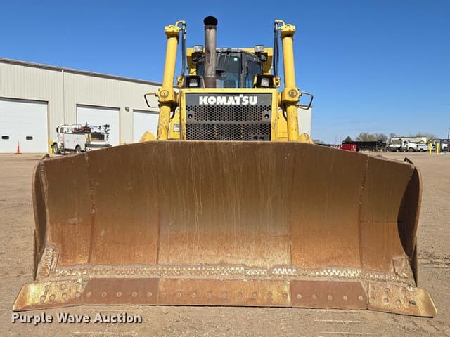 Image of Komatsu D155AX equipment image 1
