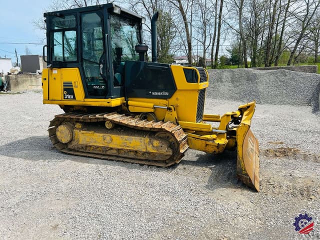 Image of Komatsu D31EX equipment image 4