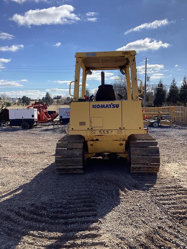 Image of Komatsu D37PX-21 equipment image 3