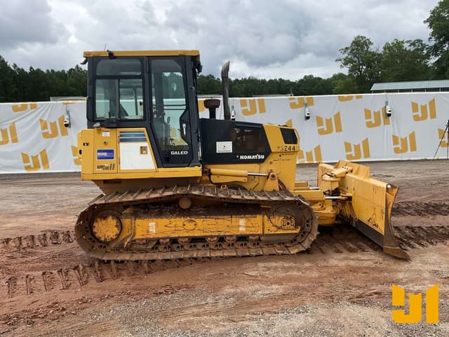 Image of Komatsu D39PX-21 equipment image 3