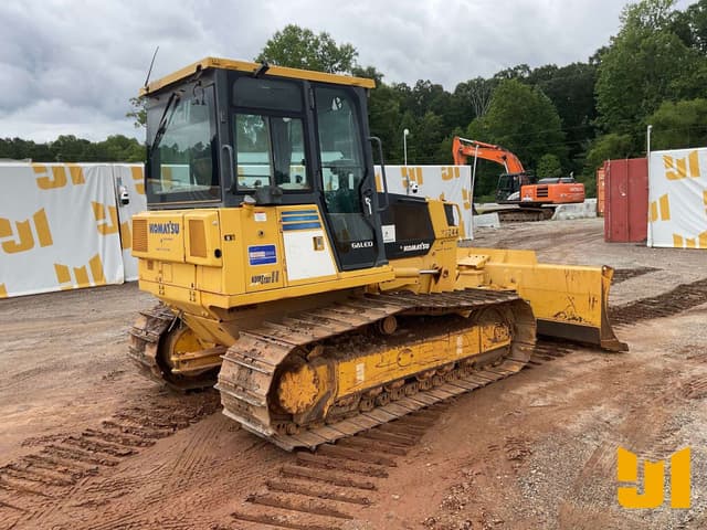 Image of Komatsu D39PX-21 equipment image 4