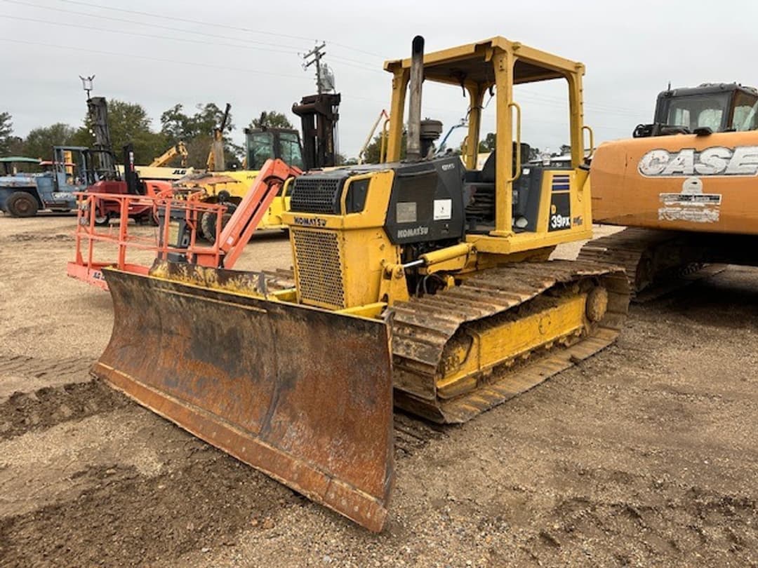 Image of Komatsu D39PX-21 Primary image