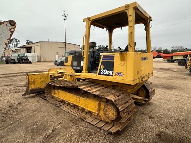 Image of Komatsu D39PX-21 equipment image 3