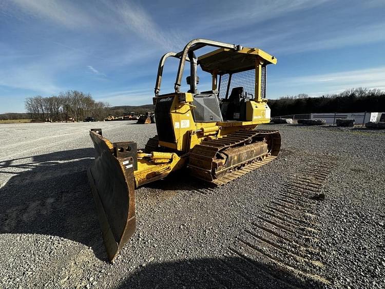 2006 Komatsu D41E-6 Equipment Image0