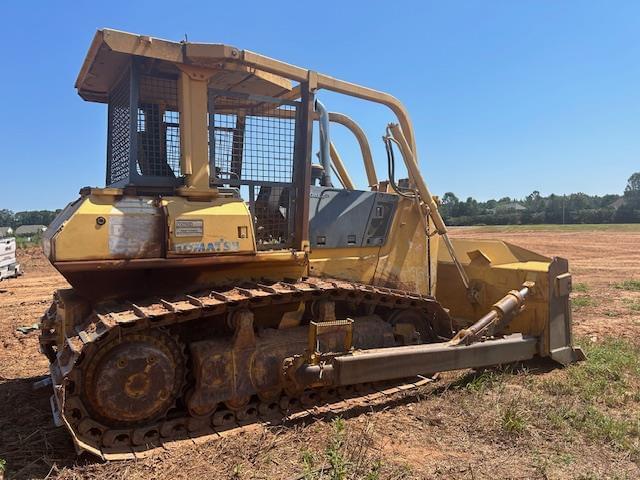 Image of Komatsu D65EX-15E0 equipment image 4