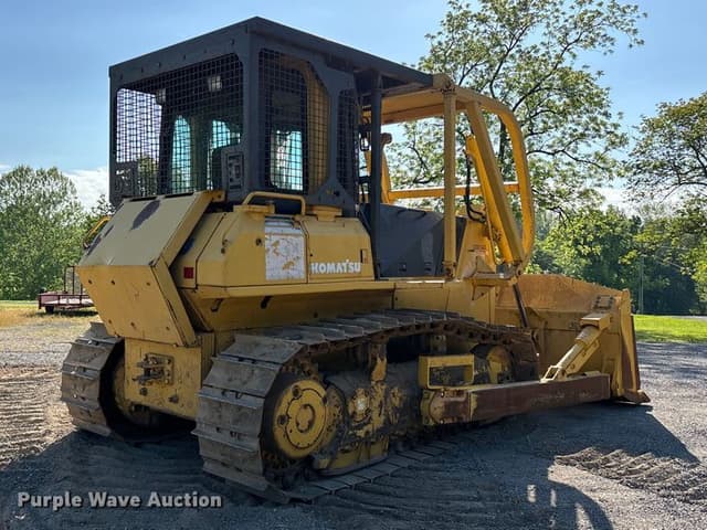 Image of Komatsu D65EX-15E0 equipment image 4