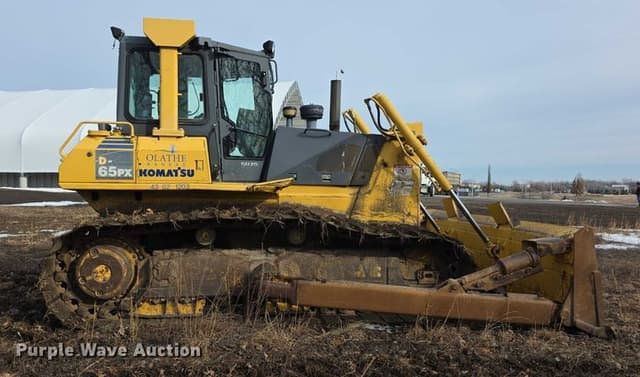 Image of Komatsu D65PX-15 equipment image 3