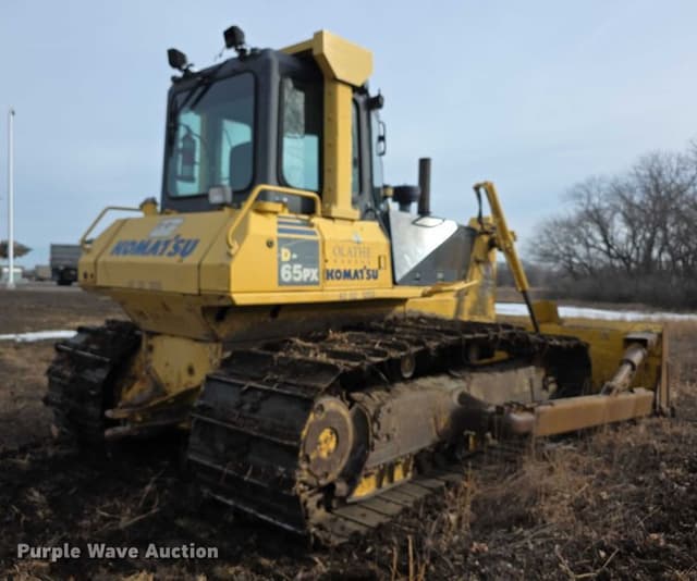 Image of Komatsu D65PX-15 equipment image 4