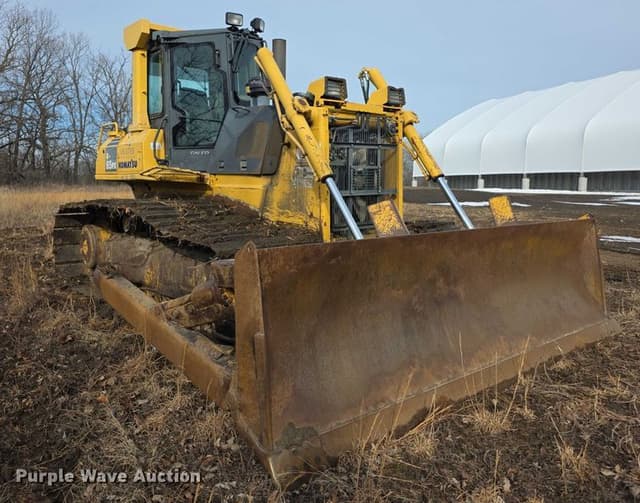 Image of Komatsu D65PX-15 equipment image 2