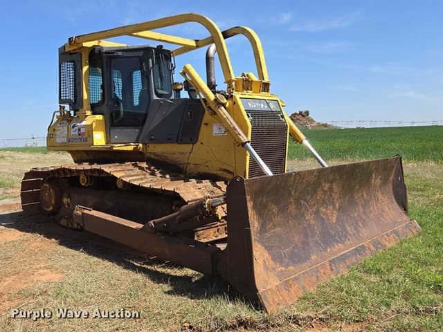 Image of Komatsu D65PX-15E0 equipment image 2