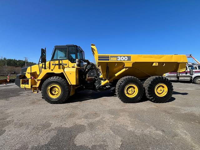 Image of Komatsu HM300 equipment image 1