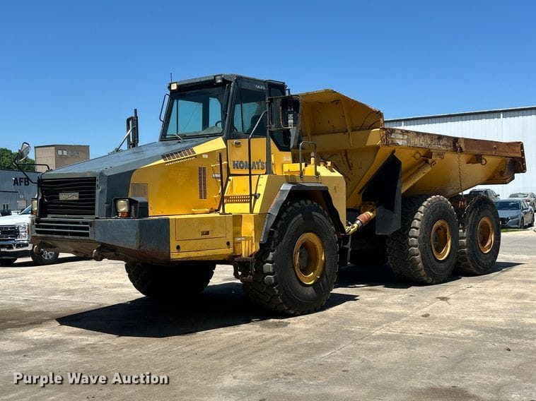 2006 Komatsu HM400-2 Equipment Image0