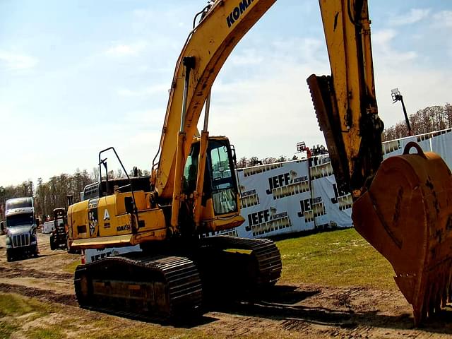 Image of Komatsu PC300LC-7L equipment image 2