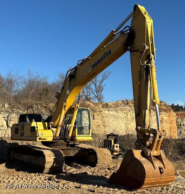 Image of Komatsu PC400LC-7E0 equipment image 2