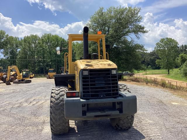 Image of Komatsu WA200-5 equipment image 4