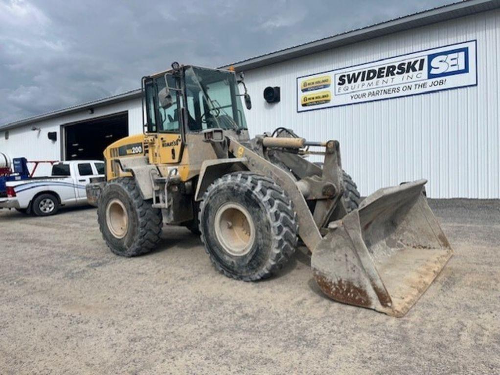 Image of Komatsu WA200-5 Primary image
