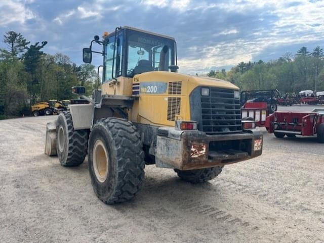 Image of Komatsu WA200-5 equipment image 4