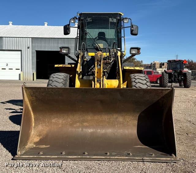 Image of Komatsu WA250 equipment image 1