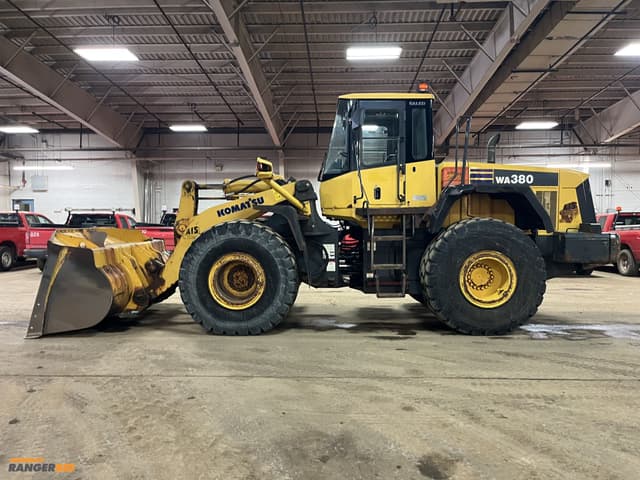 Image of Komatsu WA380 equipment image 1