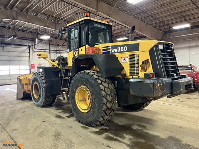 Image of Komatsu WA380 equipment image 2