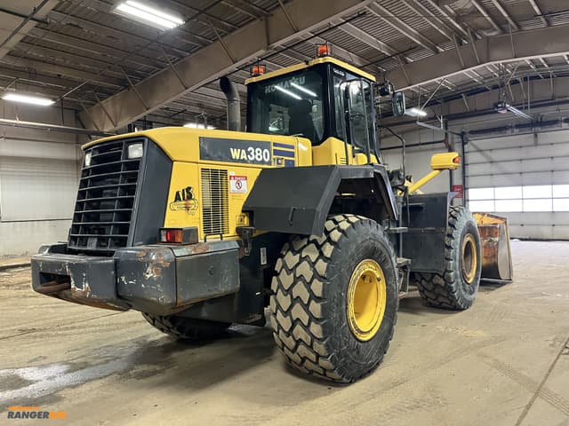 Image of Komatsu WA380 equipment image 4