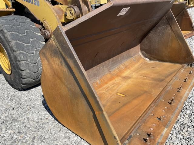 Image of Komatsu WA500-6 equipment image 4