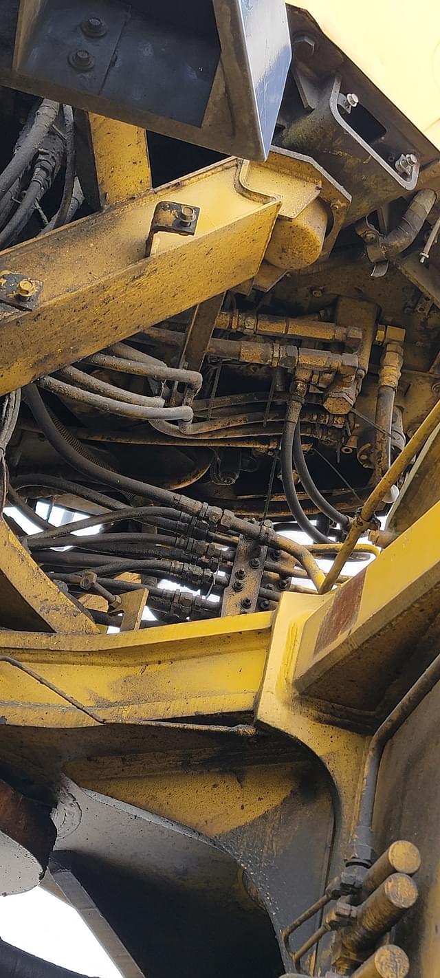 Thumbnail image Komatsu WA900-3LC 17