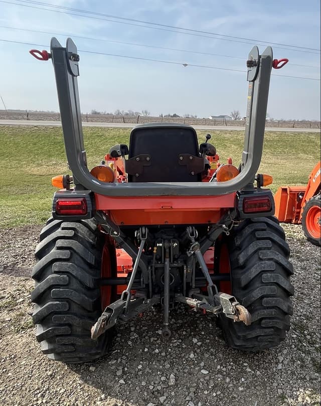 Image of Kubota B2630HSD equipment image 4
