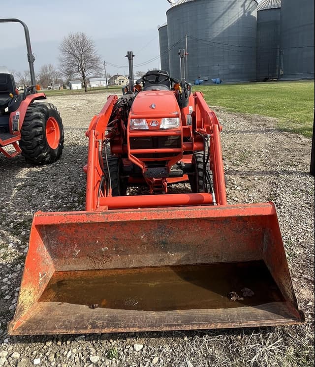 Image of Kubota B2630HSD equipment image 2