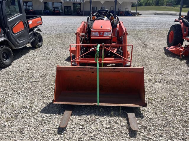 Image of Kubota B2630HSD equipment image 1