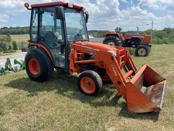 Main image Kubota B3030