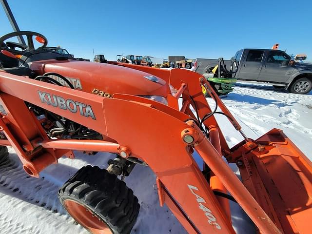 Image of Kubota B3030 equipment image 3