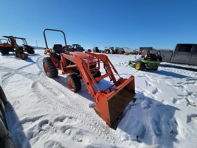 Image of Kubota B3030 equipment image 1