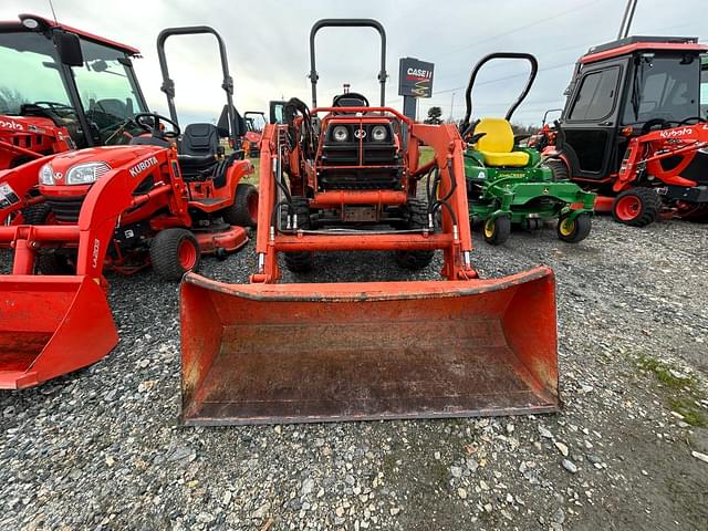 Image of Kubota B7800HSD equipment image 4