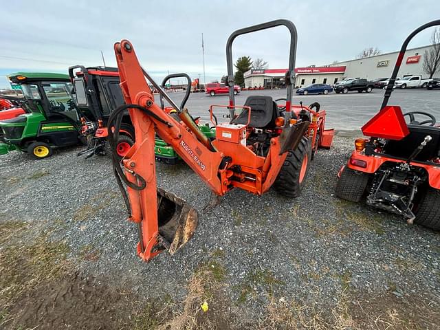 Image of Kubota B7800HSD equipment image 3