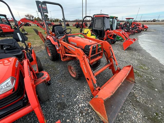 Image of Kubota B7800HSD equipment image 1