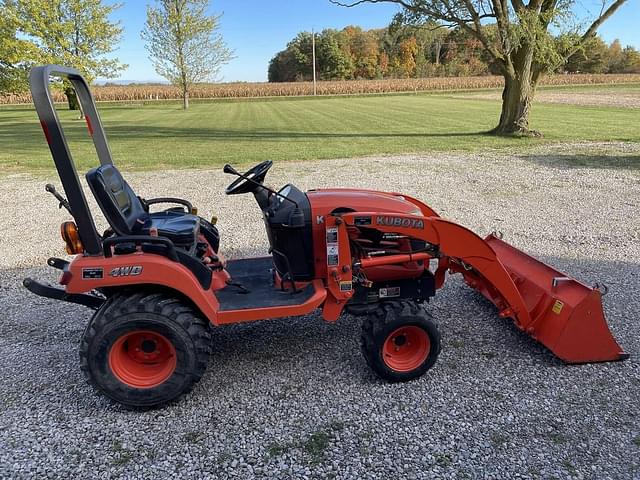 Image of Kubota BX2350 equipment image 2