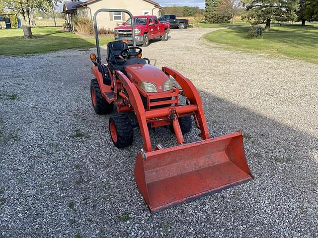 Image of Kubota BX2350 equipment image 1