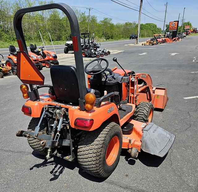 Image of Kubota BX2350 equipment image 4