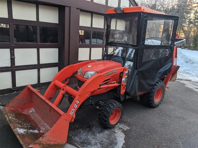 Image of Kubota BX24 equipment image 1