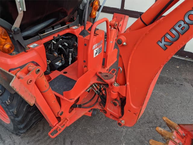 Image of Kubota BX24 equipment image 4