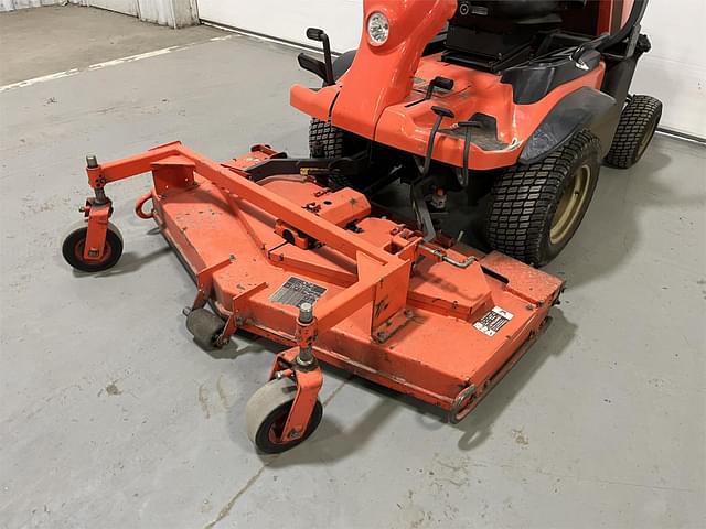 Image of Kubota F2880 equipment image 2