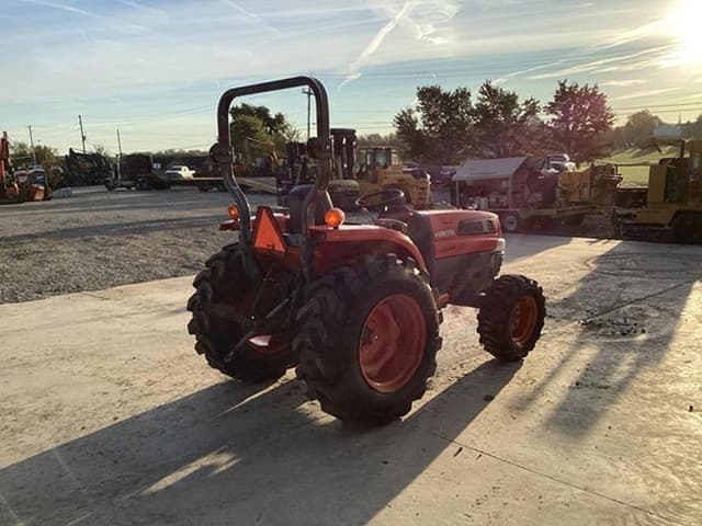 Image of Kubota L3130 equipment image 3