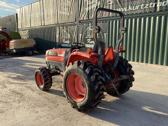 Image of Kubota L3130 equipment image 1